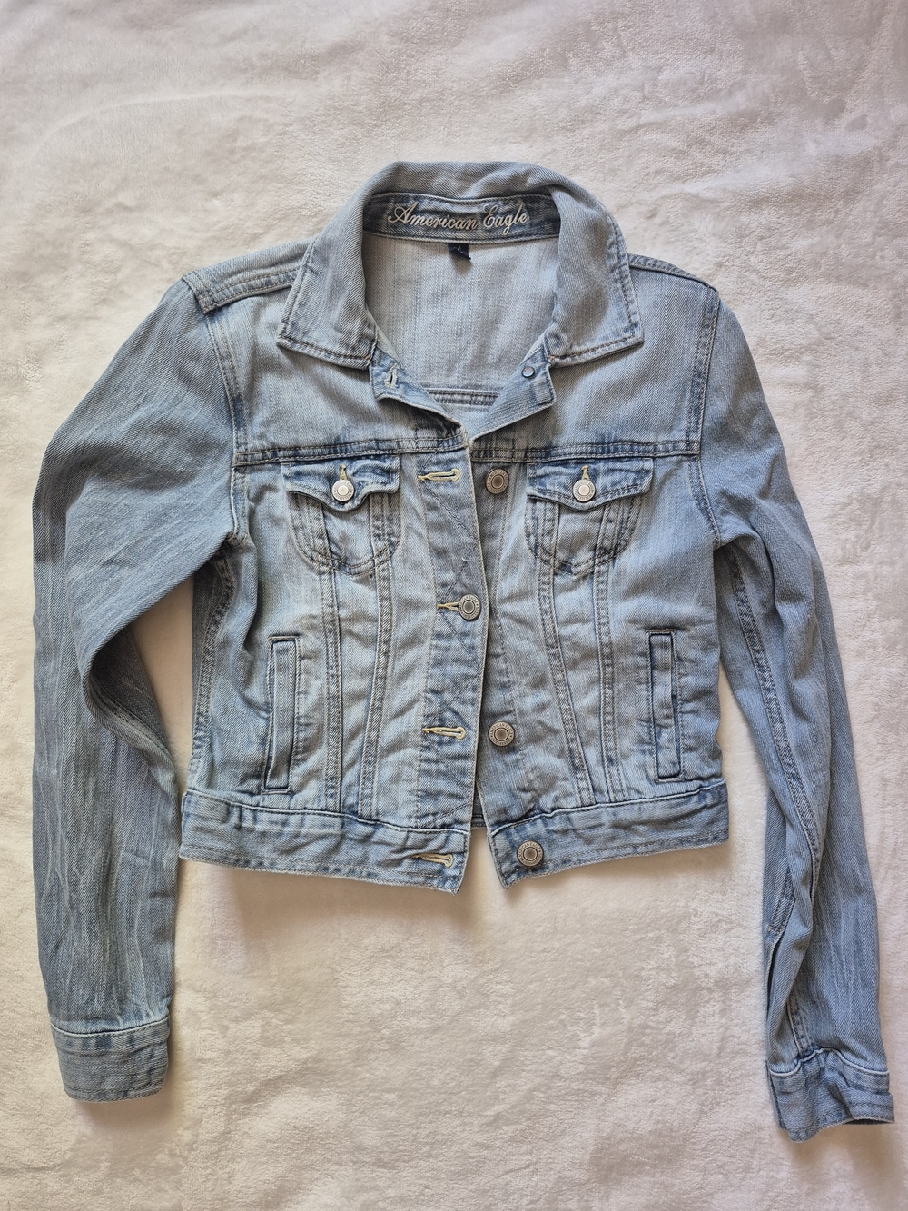 American Eagle Outfitters Women's Light Blue Denim Jacket